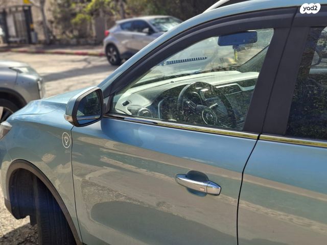 מודעת רכב אם ג'י ZS