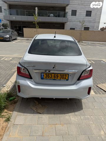 מודעת רכב מיצובישי אטראז'