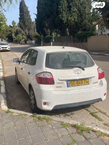 מודעת רכב טויוטה אוריס