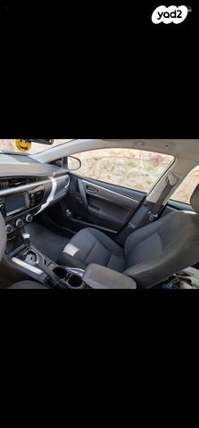 מודעת רכב טויוטה קורולה