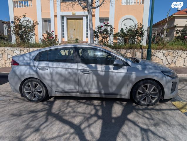 מודעת רכב יונדאי איוניק