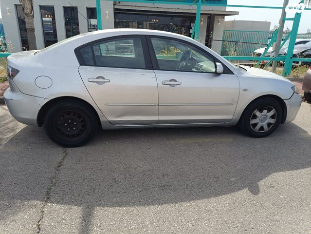 מודעת רכב מאזדה 3