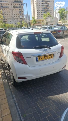 מודעת רכב טויוטה יאריס