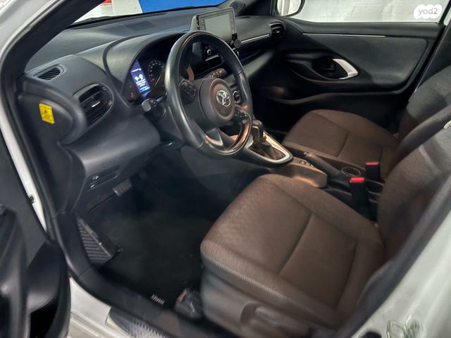 מודעת רכב טויוטה יאריס