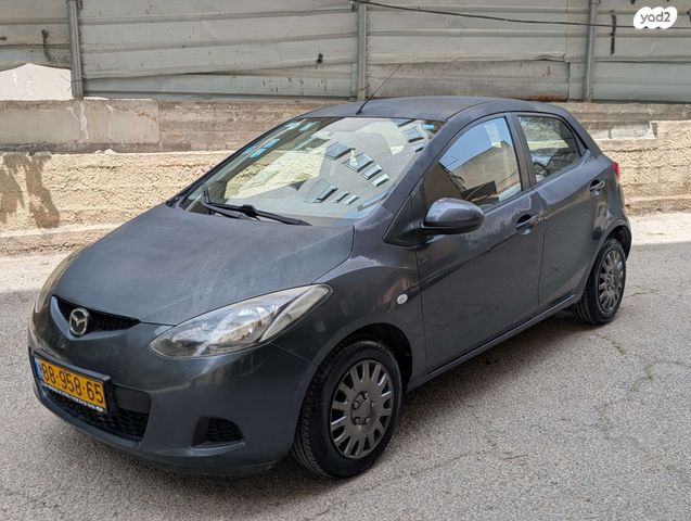 מודעת רכב מאזדה 2