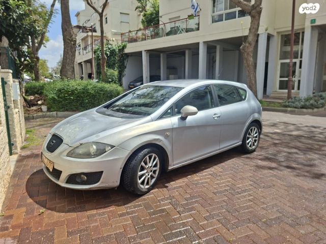 מודעת רכב סיאט לאון