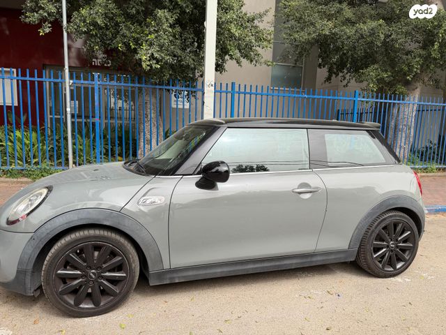 מודעת רכב מיני קופר