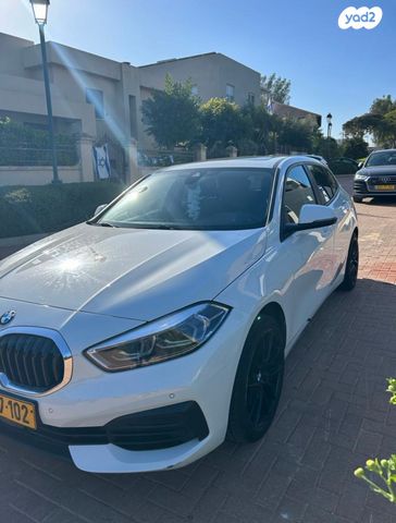 מודעת רכב ב מ וו סדרה 1