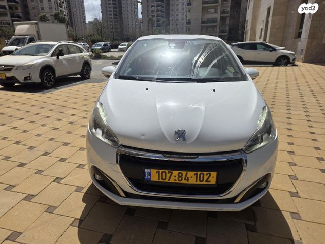 מודעת רכב פיג'ו 208