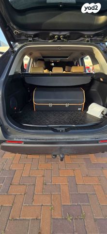 מודעת רכב טויוטה RAV4