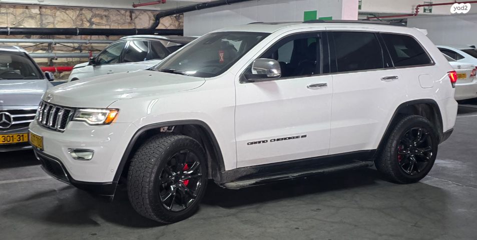 מודעת רכב ג'יפ גרנד צ'ירוקי