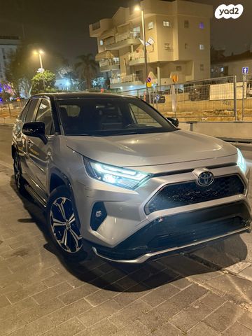 מודעת רכב טויוטה RAV4