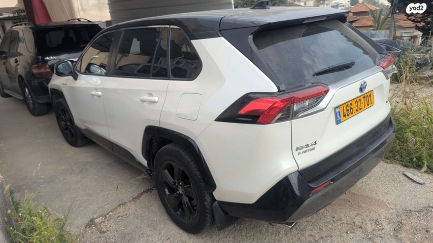 מודעת רכב טויוטה RAV4