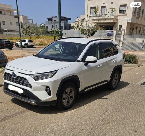 מודעת רכב טויוטה RAV4