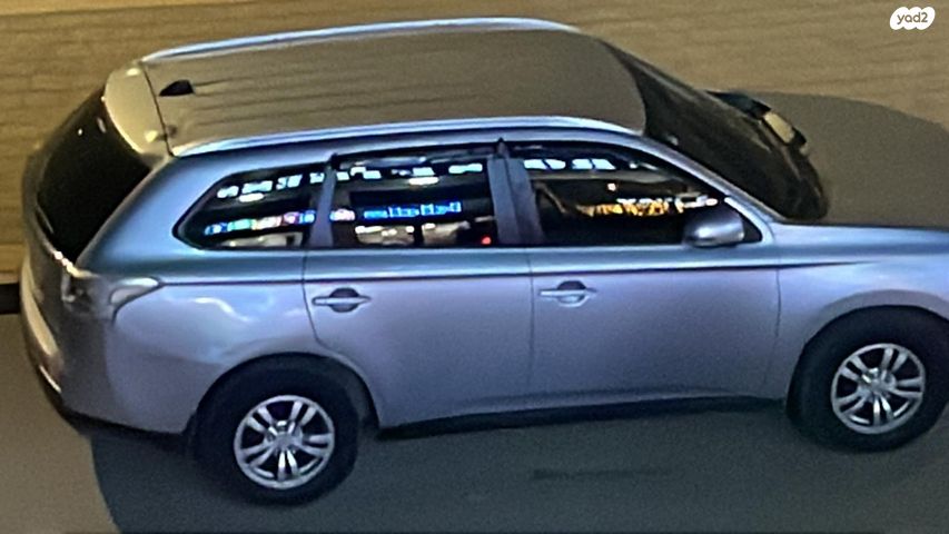 מודעת רכב מיצובישי אאוטלנדר