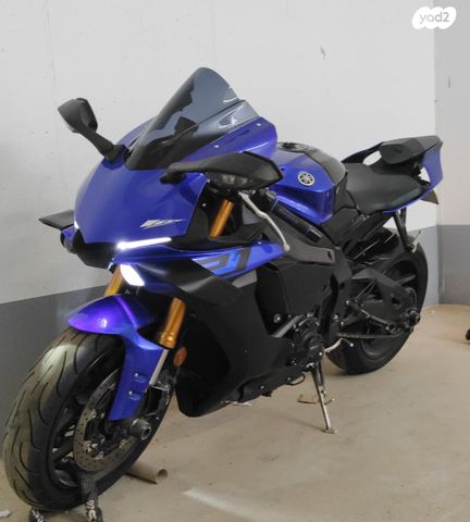 מודעת רכב ימאהה YZF-R1