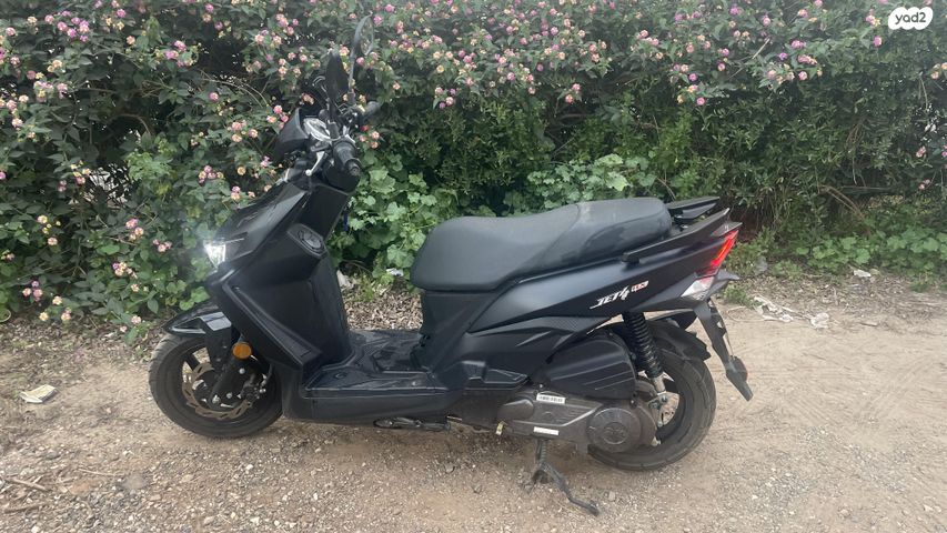 מודעת רכב סאן יאנג Jet 4 RX