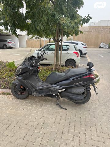 מודעת רכב קימקו דאון-טאון 350