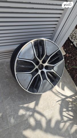 feedItemObj.data.row_1