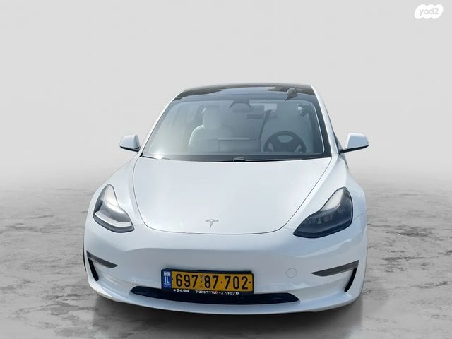מודעת רכב טסלה מודל 3