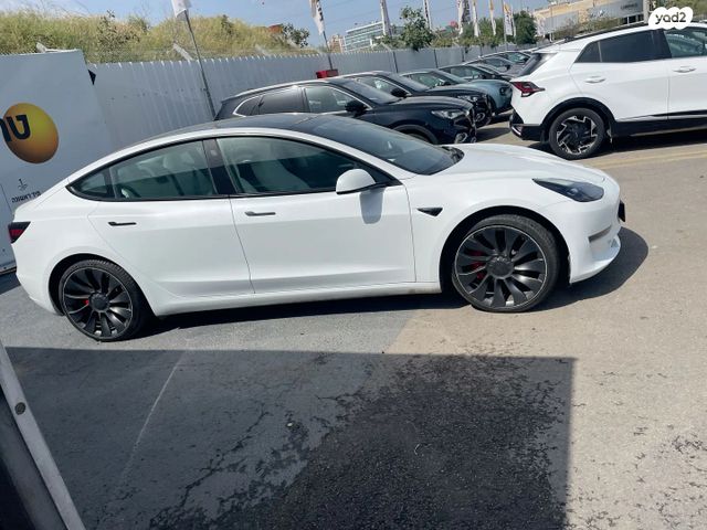 מודעת רכב טסלה מודל 3 1