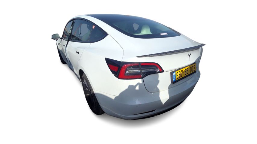 מודעת רכב טסלה מודל 3 2