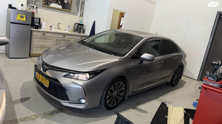 מודעת רכב טויוטה קורולה