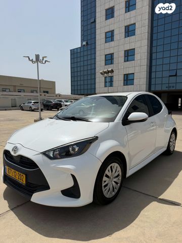 מודעת רכב טויוטה יאריס 1