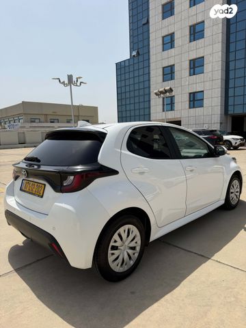 מודעת רכב טויוטה יאריס 2