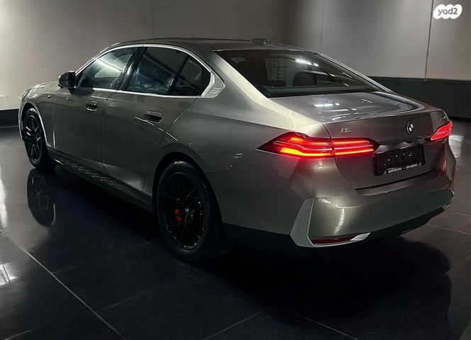 מודעת רכב ב מ וו I5 2