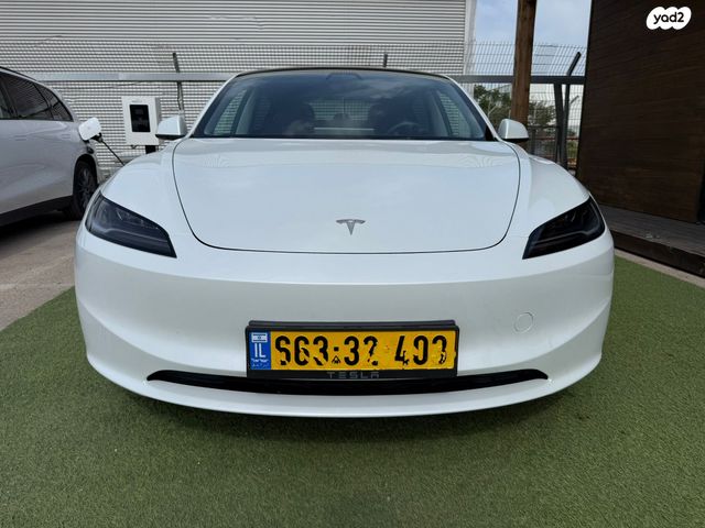 מודעת רכב טסלה מודל 3