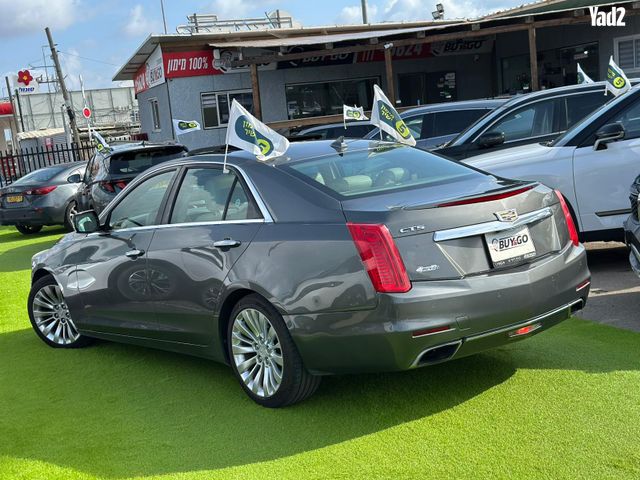 מודעת רכב קאדילק CTS 2