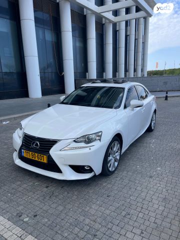 מודעת רכב לקסוס IS