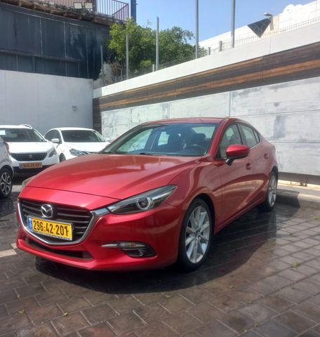 מודעת רכב מאזדה 3