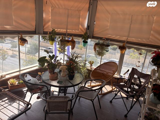 יוסף בורג 56