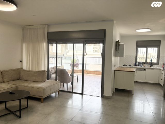 הנרייטה סולד 33