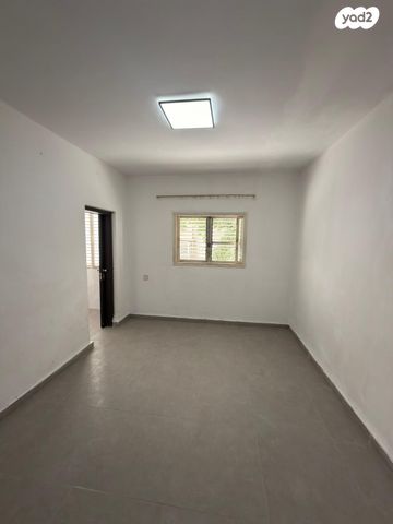 דרך אבא הלל 38