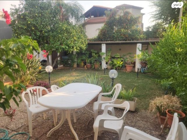 טשרניחובסקי 15