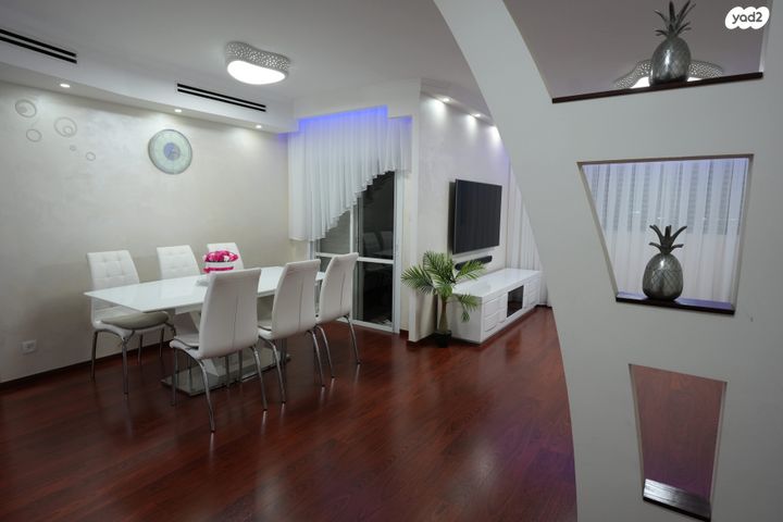 יהויכין המלך 5