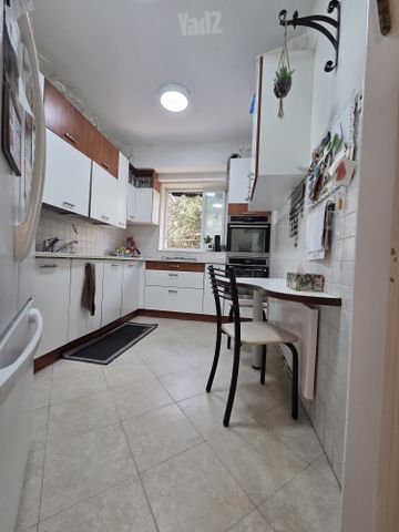 דירה למכירה בירושלים — 4