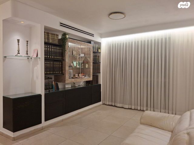 הרב אליישיב 4