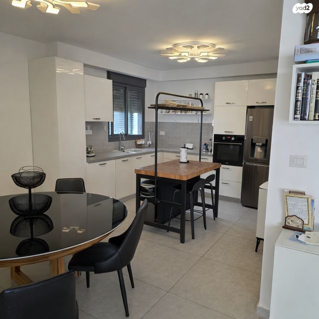 שדרות גלוסקין 5