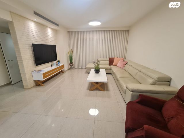 דרך הפרחים 9