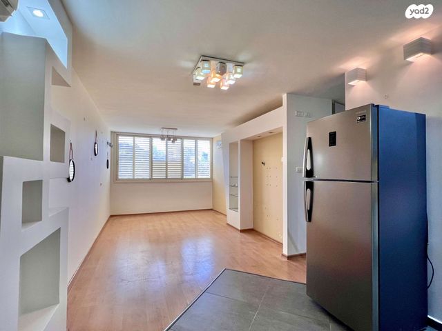 אבא הלל סילבר 113