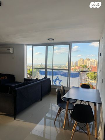 שדרות מונטיפיורי 6