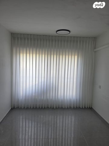 שדרות ירושלים 73