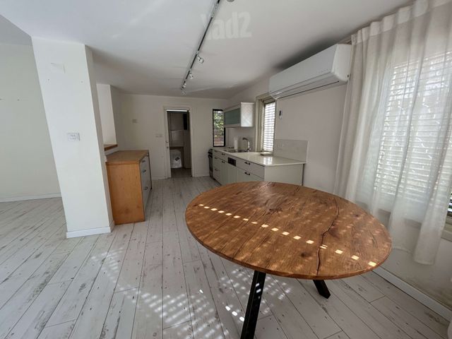 Ramat Gan, Israel 8