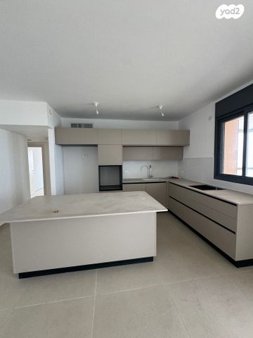 דירה, פארק העסקים האלף, ראשון לציון