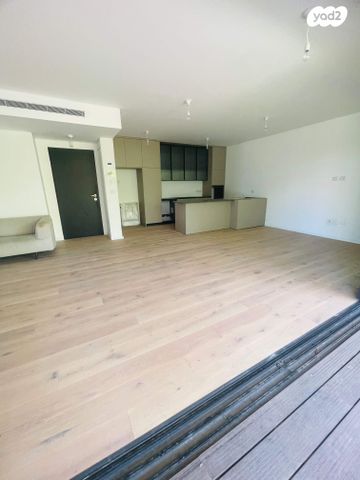 נאות אפקה ב'