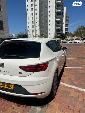 מודעת רכב סיאט לאון